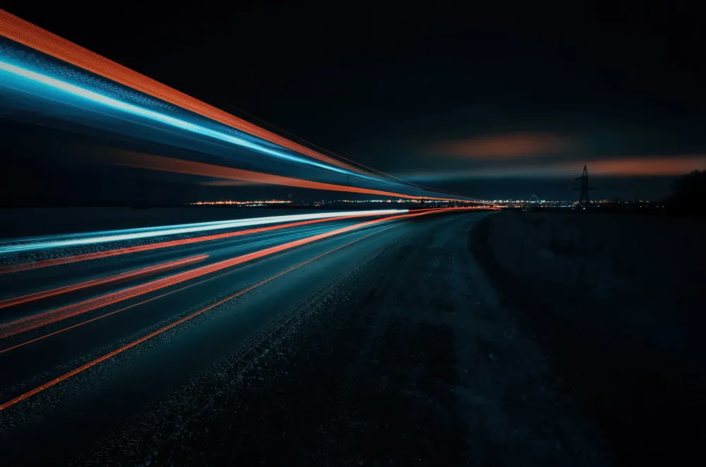 Route traits lumineux